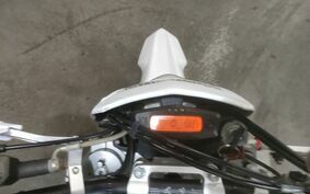 HUSQVARNA SM250R 不明