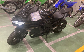 KAWASAKI NINJA ZX 25 ZR250E