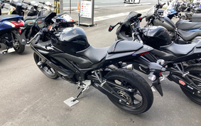 YAMAHA YZF-R3 2022 RH13J