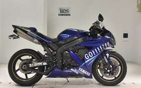 YAMAHA YZF-R1 2004