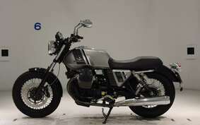 MOTO GUZZI V7 SPECIAL 2015