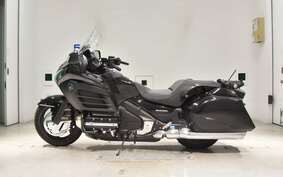 HONDA GL 1800 GOLD WING F6B 2013 SC68