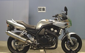 YAMAHA FZS600 FAZER RJ02