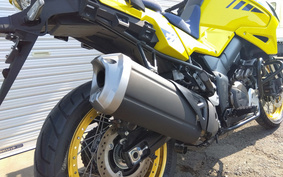 SUZUKI DL1050 (V-Strom 1050) XT 2022 EF11M