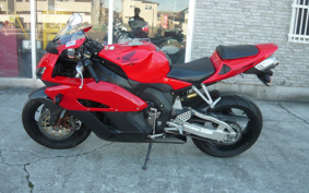 HONDA CBR1000RR 2004 SC57