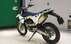 HUSQVARNA 701ED 2023