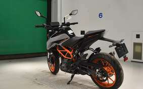 KTM 390 DUKE 2022 JPJ40