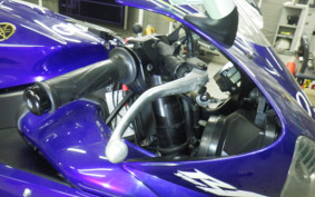 YAMAHA YZF-R1 2004