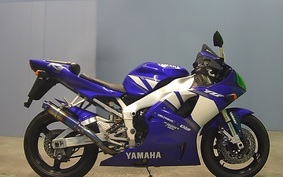 YAMAHA YZF-R1 2001 RN04