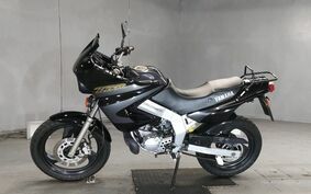 YAMAHA TDR125 DE04