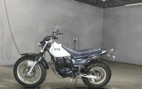 YAMAHA TW225 DG09J