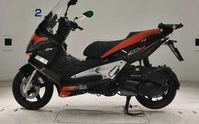 APRILIA SR MAX 125