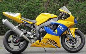 YAMAHA YZF-R1 2002 RN09