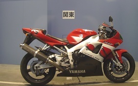 YAMAHA YZF-R1 2000 RN04