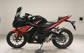 HONDA CBR150R