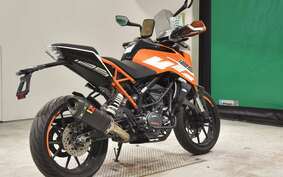 KTM 125 DUKE JPA40