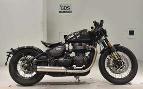 TRIUMPH BONNEVILLE BOBBER 2020