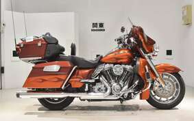 HARLEY FLHTCUSE 1800CVO 2010 PR8