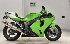 KAWASAKI NINJA ZX-7R 1999 ZX750P