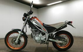 YAMAHA TRICKER DG16J