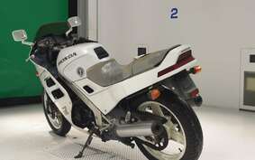 HONDA VFR750F 1986 RC24