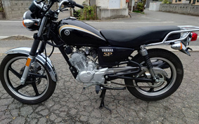 YAMAHA YB125SP PCJL