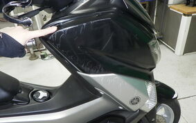 YAMAHA N-MAX SE86J