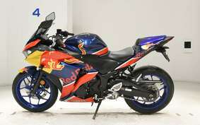 YAMAHA YZF-R25 RG10J