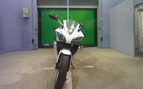 YAMAHA YZF-R125 RE06