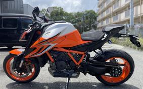 KTM 1290 SUPER DUKE R 2024 V3940