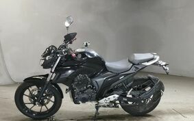 YAMAHA FZ25 RG42