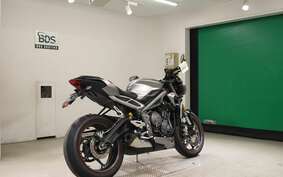 TRIUMPH STREET TRIPLE RS 2021