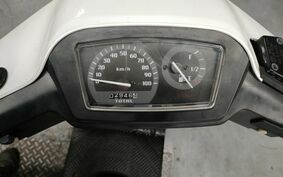 SUZUKI ADDRESS V100 CE13A