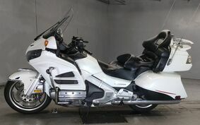 HONDA GL 1800 GOLD WING 2013 SC68