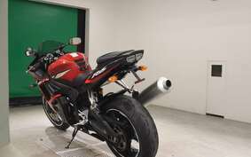 YAMAHA YZF-R6 2004 RJ09