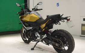 BMW F900XR 2021