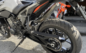 KTM 790 DUKE 2024 TU740