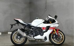 YAMAHA YZF-R1 2022 RN65J