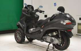 PIAGGIO MP3 250