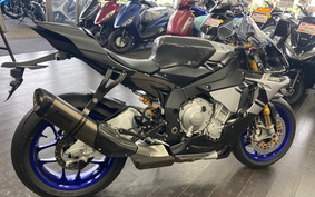 YAMAHA YZF-R1 M 2016 RN40