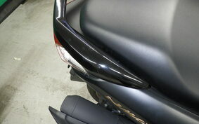 YAMAHA N-MAX SEG6J