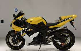 YAMAHA YZF-R1 2004 RN10