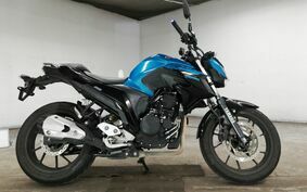 YAMAHA FZ25 RG42