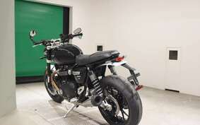 TRIUMPH SPEED TWIN 2023 AD85H4