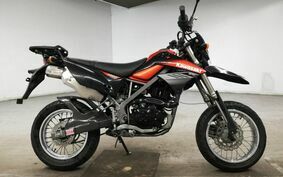 KAWASAKI KLX125D TRACKER LX125D