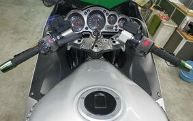 KAWASAKI ZZ1200 NINJA R 2002 ZXT20C