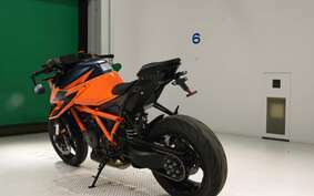 KTM 1290 SUPER DUKE R 2022