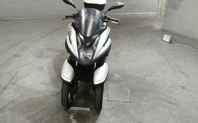 YAMAHA TRICITY 125 SE82J