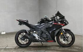 YAMAHA YZF-R25 RG10J