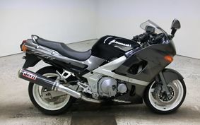 KAWASAKI ZZ-R600 2000 ZX600E